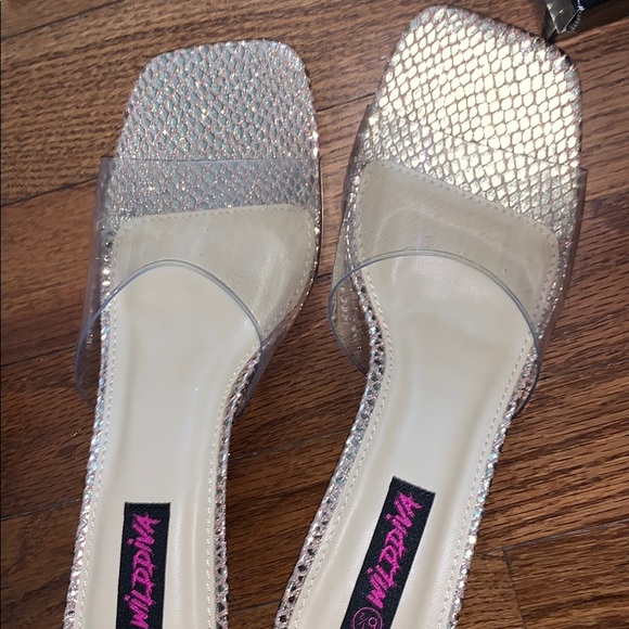 Kitten (short heels) heels - Picture 7 of 7